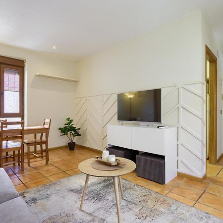 Casona 44 - Apartamento Para 2 Con Wifi, Ac Y Patio Exterior อัลกาลาเดเอนาเรส ภายนอก รูปภาพ