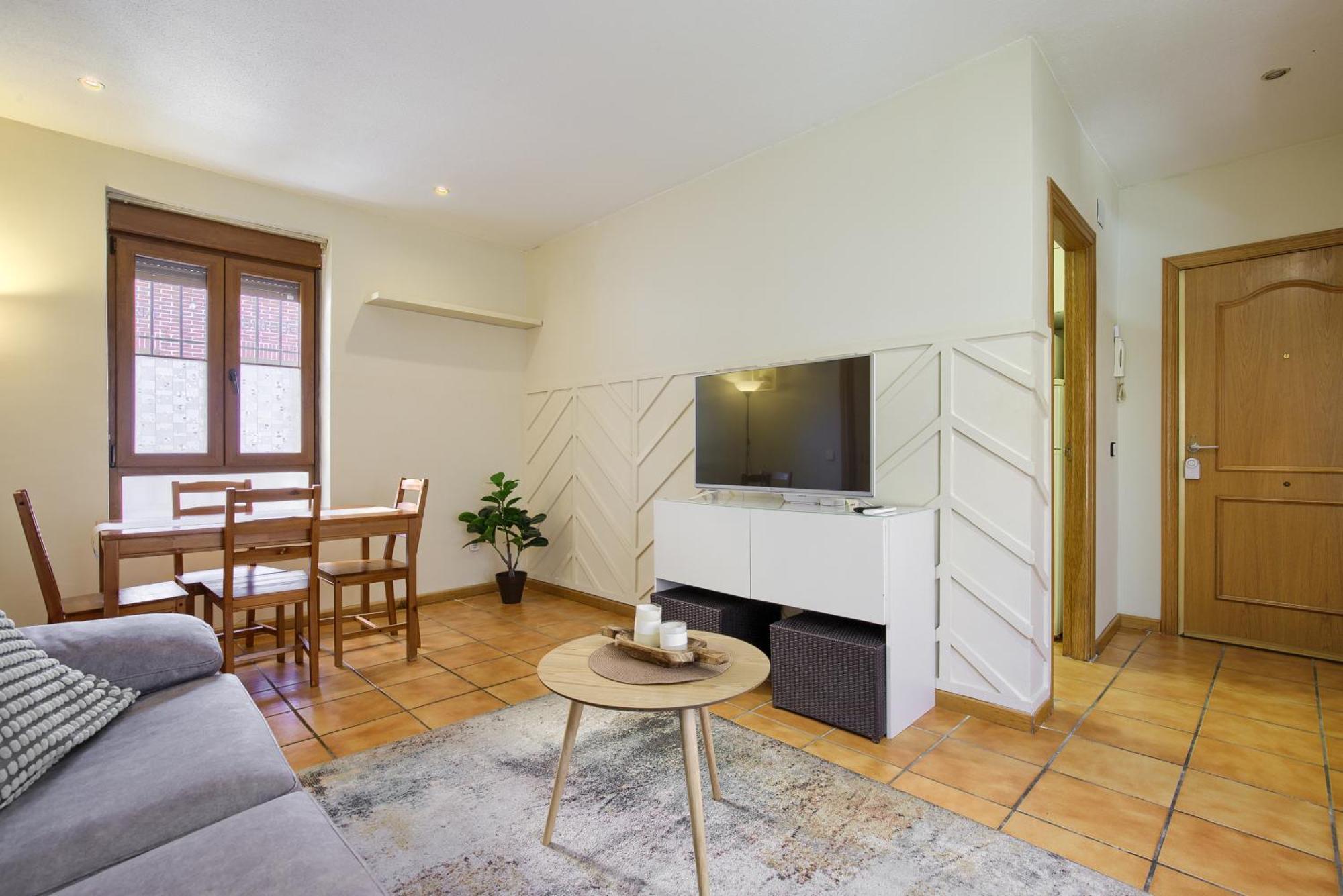 Casona 44 - Apartamento Para 2 Con Wifi, Ac Y Patio Exterior อัลกาลาเดเอนาเรส ภายนอก รูปภาพ