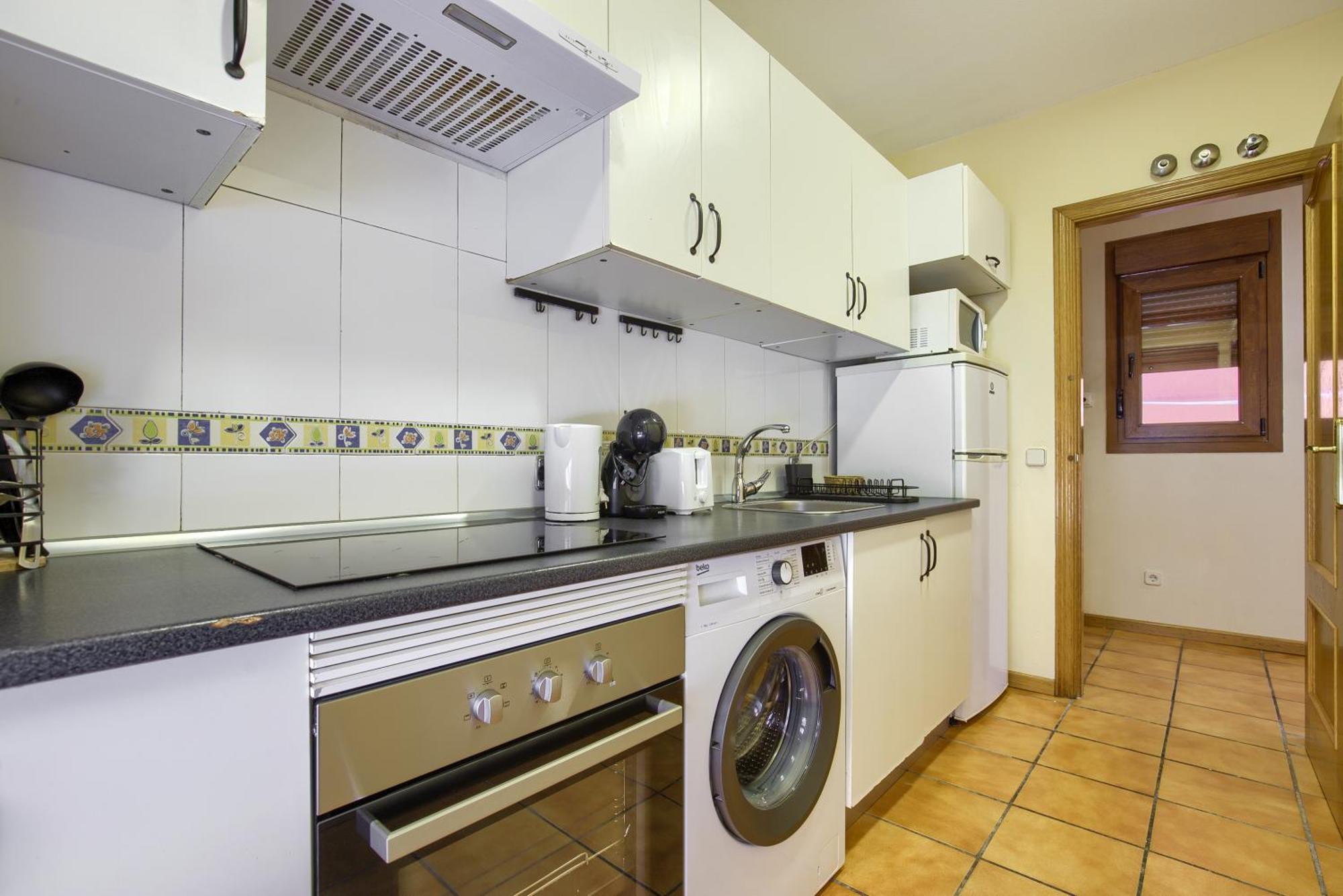 Casona 44 - Apartamento Para 2 Con Wifi, Ac Y Patio Exterior อัลกาลาเดเอนาเรส ภายนอก รูปภาพ